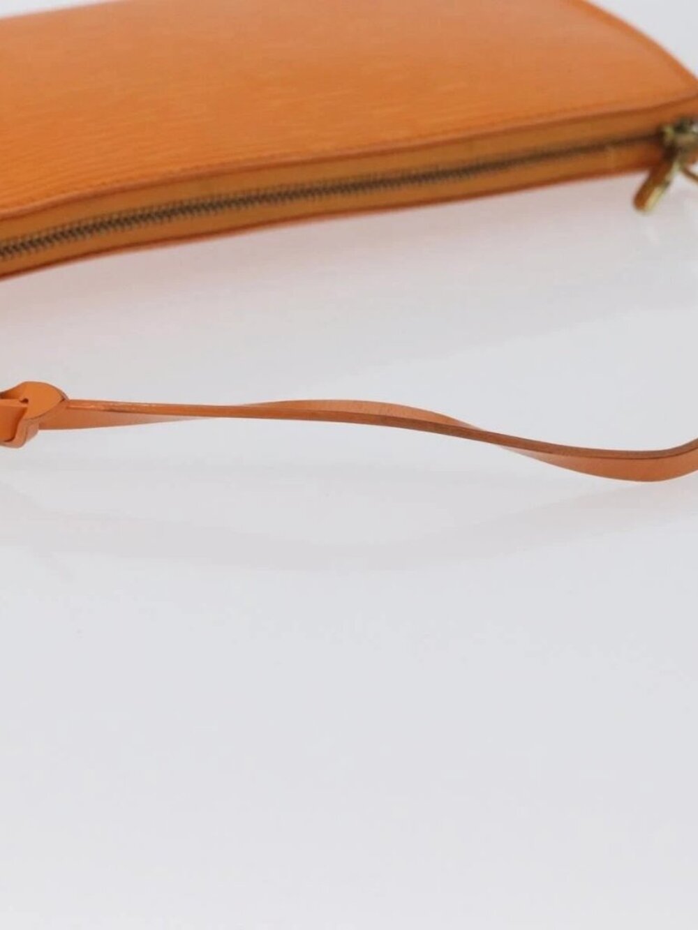 LOUIS VUITTON Epi Pochette Accessoires Pouch Orange Mandarin M5294H Auth 172673 - Picture 8 of 16